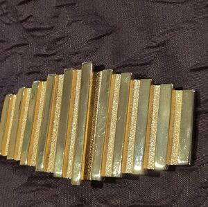 Womens Vintage Gold Tone 2 Piece Belt Buckle. Unmarked. Great Condition